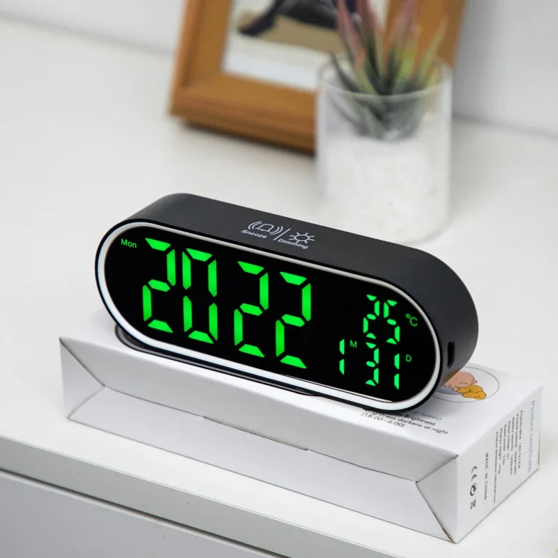 Smart LED Alarm Clock – Voice Control, Temperature, Date & Week Display with Dual Alarms, Night Mode & Snooze
